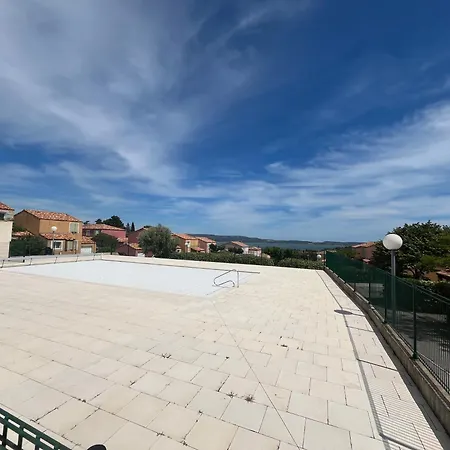 Maison Cosy - Piscine Commune En Résidence Privée Villa